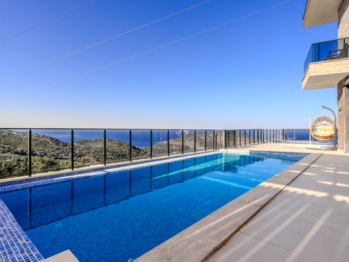  gece  -  Kasım
  | Kalkan Kördere’de Deniz Manzaralı, Hamam ve Sauna’lı Lüks Villa