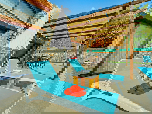  gece  -  Kasım
  | Fethiye Kayaköy’de 6 Kişilik Jakuzili Özel Havuzlu Doğa Villası