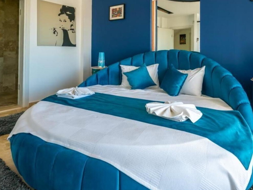 gece - Kasım
| Kalkan İslamlar'da 6 Kişilik Özel Havuzlu Lüks Villa| Doğa İçinde Huzurlu Tatil