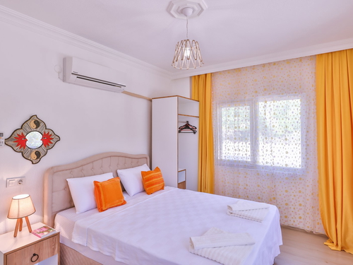  gece  -  Kasım
  | Kalkan Hacıoğlan'da 10 Kişilik Lüks Villa: Tuzlu Su Havuzlu ve Jakuzili Cennet