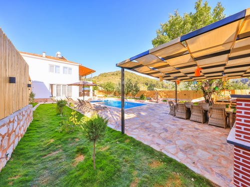 gece - Kasım
| Kalkan Hacıoğlan'da 10 Kişilik Lüks Villa: Tuzlu Su Havuzlu ve Jakuzili Cennet