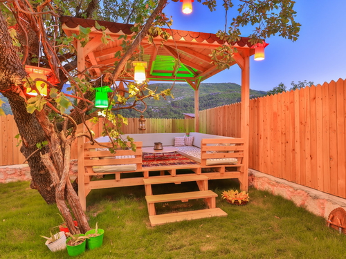  gece  -  Kasım
  | Kalkan Hacıoğlan'da 10 Kişilik Lüks Villa: Tuzlu Su Havuzlu ve Jakuzili Cennet
