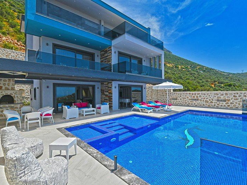  gece  -  Kasım
  | Kalkan Akbel'de Deniz Manzaralı Lüks Villa: Isıtmalı Havuz ve Jakuzi İle Konforlu Tatil