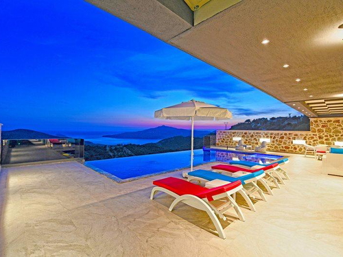 gece - Kasım
| Kalkan Akbel'de Deniz Manzaralı Lüks Villa: Isıtmalı Havuz ve Jakuzi İle Konforlu Tatil