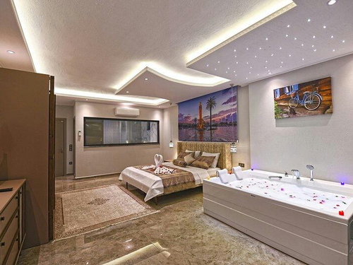  gece  -  Kasım
  | Kalkan Akbel'de Deniz Manzaralı Lüks Villa: Isıtmalı Havuz ve Jakuzi İle Konforlu Tatil