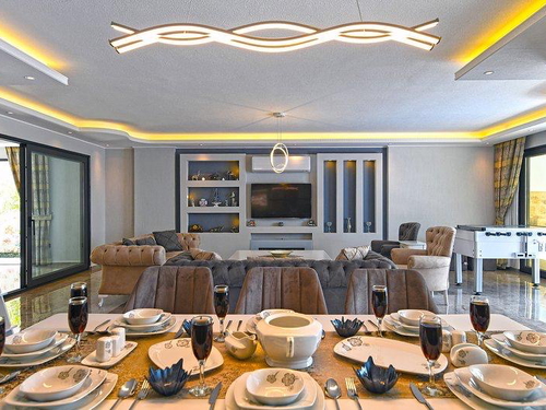  gece  -  Kasım
  | Kalkan Akbel'de Deniz Manzaralı Lüks Villa: Isıtmalı Havuz ve Jakuzi İle Konforlu Tatil
