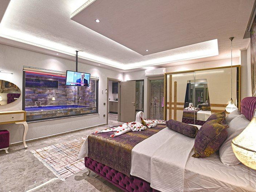  gece  -  Kasım
  | Kalkan Akbel'de Deniz Manzaralı Lüks Villa: Isıtmalı Havuz ve Jakuzi İle Konforlu Tatil