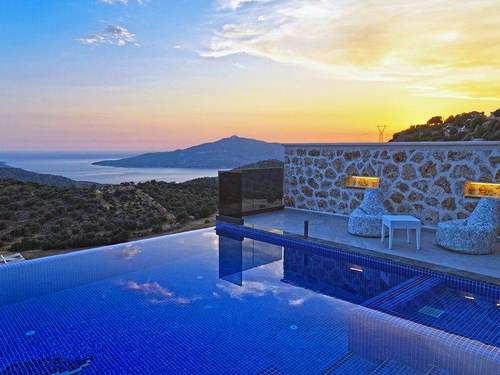  gece  -  Kasım
  | Kalkan Akbel'de Deniz Manzaralı Lüks Villa: Isıtmalı Havuz ve Jakuzi İle Konforlu Tatil