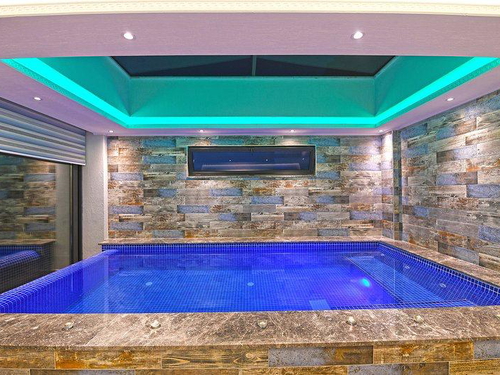  gece  -  Kasım
  | Kalkan Akbel'de Deniz Manzaralı Lüks Villa: Isıtmalı Havuz ve Jakuzi İle Konforlu Tatil