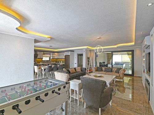  gece  -  Kasım
  | Kalkan Akbel'de Deniz Manzaralı Lüks Villa: Isıtmalı Havuz ve Jakuzi İle Konforlu Tatil