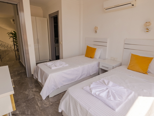 gece - Kasım
| Kalkan Kızıltaş'ta Deniz Manzaralı, Jakuzili Lüks Villa Tatili: 10 Kişilik Özel Cennet