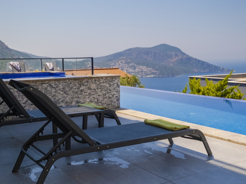 gece - Kasım
| Kalkan Kızıltaş'ta Deniz Manzaralı, Jakuzili Lüks Villa Tatili: 10 Kişilik Özel Cennet