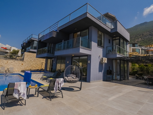 gece - Kasım
| Kalkan Kızıltaş'ta Deniz Manzaralı, Jakuzili Lüks Villa Tatili: 10 Kişilik Özel Cennet
