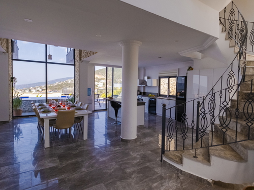 gece - Kasım
| Kalkan Kızıltaş'ta Deniz Manzaralı, Jakuzili Lüks Villa Tatili: 10 Kişilik Özel Cennet