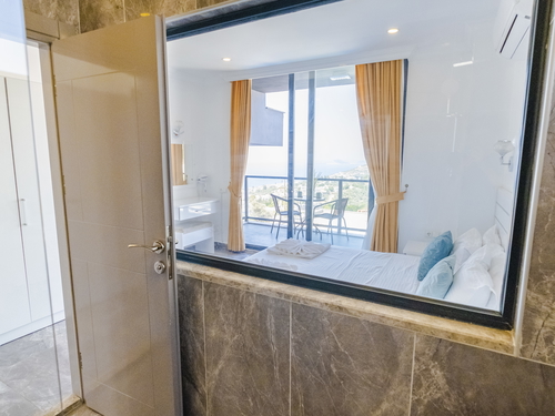 gece - Kasım
| Kalkan Kızıltaş'ta Deniz Manzaralı, Jakuzili Lüks Villa Tatili: 10 Kişilik Özel Cennet