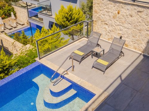 gece - Kasım
| Kalkan Kızıltaş'ta Deniz Manzaralı, Jakuzili Lüks Villa Tatili: 10 Kişilik Özel Cennet