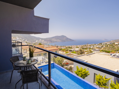 gece - Kasım
| Kalkan Kızıltaş'ta Deniz Manzaralı, Jakuzili Lüks Villa Tatili: 10 Kişilik Özel Cennet