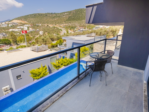 gece - Kasım
| Kalkan Kızıltaş'ta Deniz Manzaralı, Jakuzili Lüks Villa Tatili: 10 Kişilik Özel Cennet