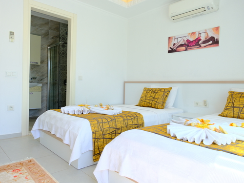  gece  -  Kasım
  | Kalkan Kördere’de Jakuzili ve Isıtmalı Havuzlu 8 Kişilik Lüks Villa