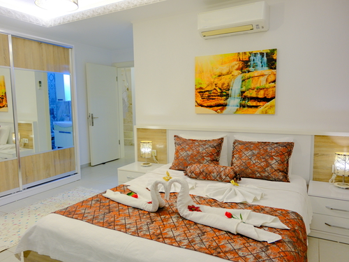  gece  -  Kasım
  | Kalkan Kördere’de Jakuzili ve Isıtmalı Havuzlu 8 Kişilik Lüks Villa