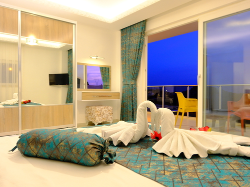  gece  -  Kasım
  | Kalkan Kördere’de Jakuzili ve Isıtmalı Havuzlu 8 Kişilik Lüks Villa