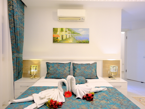 gece - Kasım
| Kalkan Kördere’de Jakuzili ve Isıtmalı Havuzlu 8 Kişilik Lüks Villa