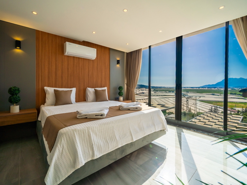  gece  -  Kasım
  | Kalkan Yeşilköy’de Jakuzili, 4 Kişilik Doğa İçinde Özel Havuzlu Kiralık Villa