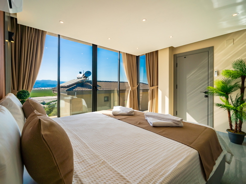  gece  -  Kasım
  | Kalkan Yeşilköy’de Jakuzili, 4 Kişilik Doğa İçinde Özel Havuzlu Kiralık Villa