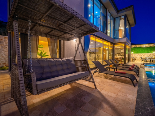  gece  -  Kasım
  | Kalkan Yeşilköy’de Jakuzili, 4 Kişilik Doğa İçinde Özel Havuzlu Kiralık Villa