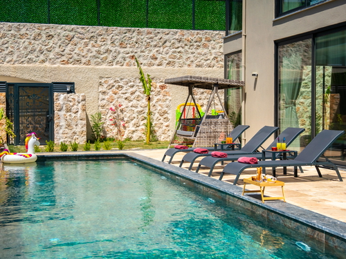  gece  -  Kasım
  | Kalkan Yeşilköy’de Jakuzili, 4 Kişilik Doğa İçinde Özel Havuzlu Kiralık Villa