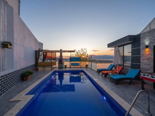  gece  -  Kasım
  | Kalkan Yeşilköy'de Doğayla İç İçe Muhafazakar Villa Tatili