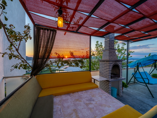  gece  -  Kasım
  | Kalkan Yeşilköy'de Doğayla İç İçe Muhafazakar Villa Tatili