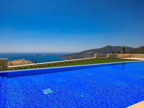  gece  -  Kasım
  | Kalkan İncebel Deniz Manzaralı Lüks Villa (6 Kişilik, Site Olanaklarıyla)