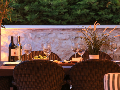  gece  -  Kasım
  | Kalkan İncebel Deniz Manzaralı Lüks Villa (6 Kişilik, Site Olanaklarıyla)