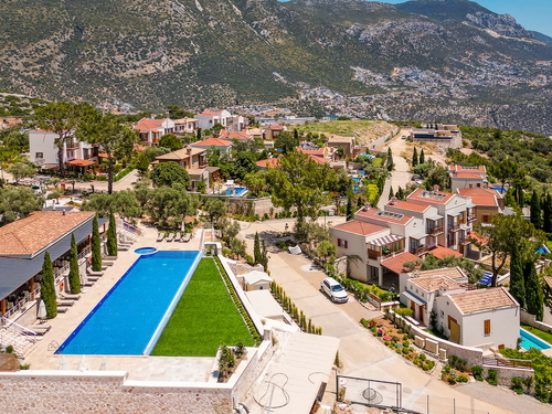  gece  -  Kasım
  | Kalkan İncebel Deniz Manzaralı Lüks Villa (6 Kişilik, Site Olanaklarıyla)