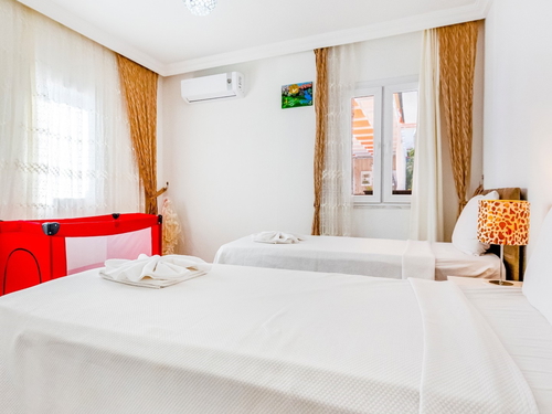  gece  -  Kasım
  | Kalkan Kördere'de Doğa Manzaralı, Muhafazakar 6 Kişilik Villa Kiralama