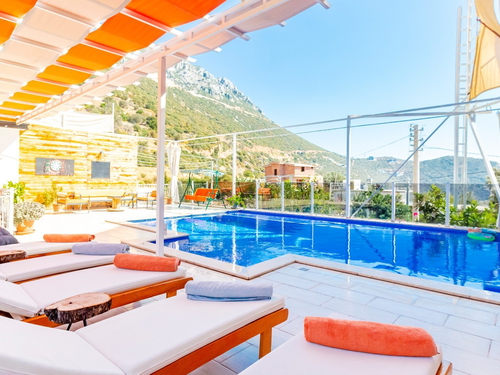  gece  -  Kasım
  | Kalkan Kördere'de Doğa Manzaralı, Muhafazakar 6 Kişilik Villa Kiralama