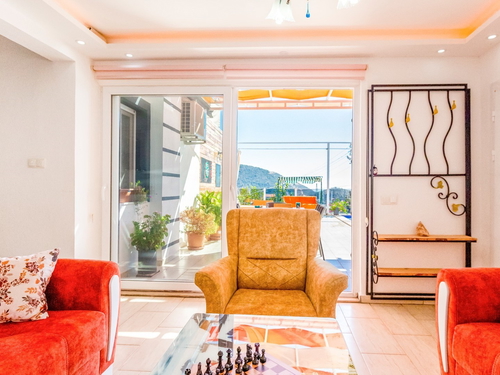 gece - Kasım
| Kalkan Kördere'de Doğa Manzaralı, Muhafazakar 6 Kişilik Villa Kiralama