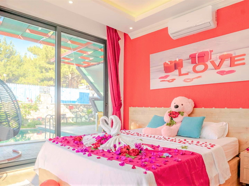  gece  -  Kasım
  | Kalkan Yeşilköy'de Doğa İçinde Bahçeli Muhafazakar Villa: 4 Kişilik Huzurlu Tatil