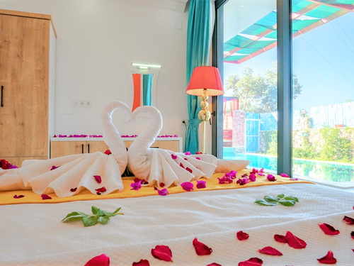  gece  -  Kasım
  | Kalkan Yeşilköy'de Doğa İçinde Bahçeli Muhafazakar Villa: 4 Kişilik Huzurlu Tatil