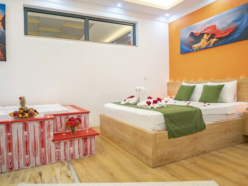  gece  -  Kasım
  | Kalkan İslamlar'da Korunaklı Aile Villası: 5 Kişilik Özel Havuzlu Tatil Cenneti