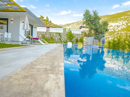  gece  -  Kasım
  | Kalkan İslamlar'da Korunaklı Aile Villası: 5 Kişilik Özel Havuzlu Tatil Cenneti