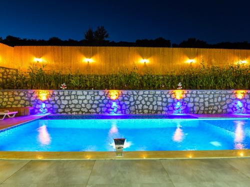 gece - Kasım
| Kalkan Sarıbelen Muhafazakar Villa (6 Kişilik, Jakuzili, Doğa İçinde)