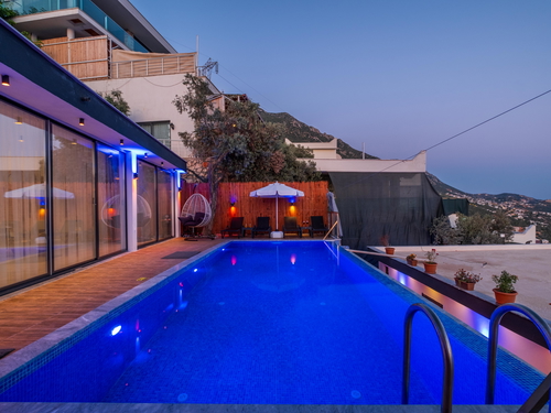  gece  -  Kasım
  | Kalkan Akbel’de Jakuzili Özel Havuzlu Kiralık Villa