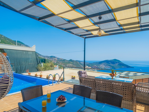  gece  -  Kasım
  | Kalkan Akbel’de Jakuzili Özel Havuzlu Kiralık Villa
