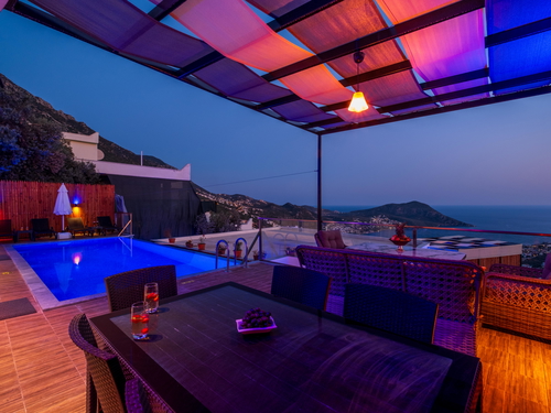  gece  -  Kasım
  | Kalkan Akbel’de Jakuzili Özel Havuzlu Kiralık Villa