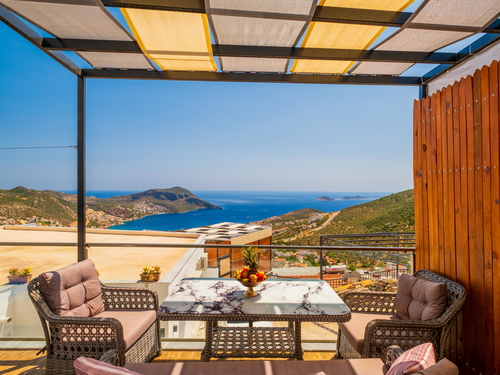  gece  -  Kasım
  | Kalkan Akbel’de Jakuzili Özel Havuzlu Kiralık Villa