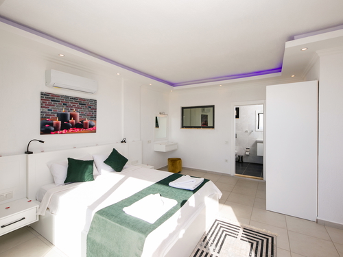  gece  -  Kasım
  | Kalkan Kördere Muhafazakar Villa (4 Kişilik, Deniz Manzaralı, Jakuzili Özel Havuzlu)