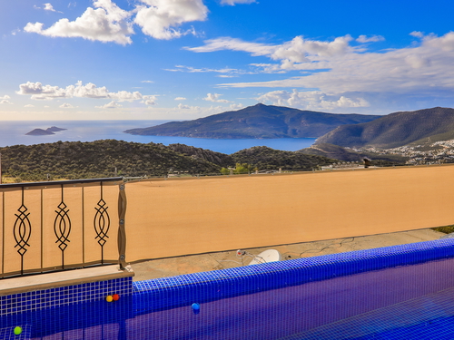  gece  -  Kasım
  | Kalkan Kördere Muhafazakar Villa (4 Kişilik, Deniz Manzaralı, Jakuzili Özel Havuzlu)