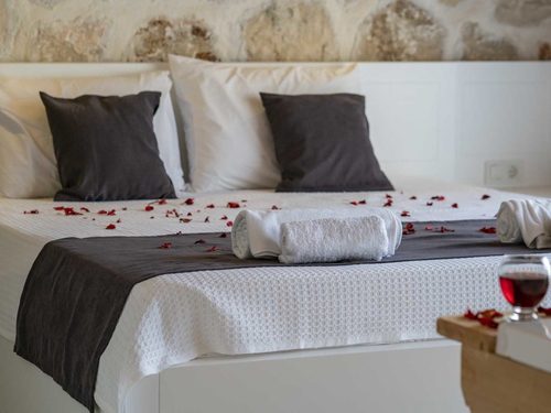 gece - Kasım
| Antalya Kalkan Sarıbelen'de Doğanın Kalbinde Özel Havuzlu Jakuzili Lüks Tatil Deneyimi